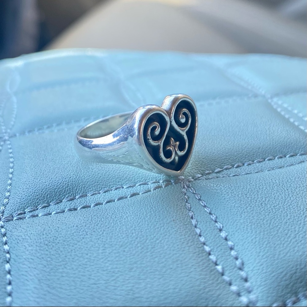 James Avery Retired French Heart Ring